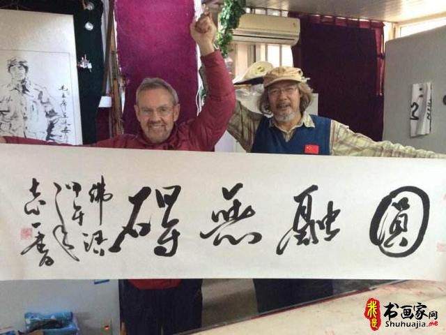 “悬纸飞字”的书法形式，“字功”以外的真功夫！-6.jpg