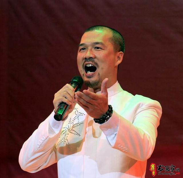“悬纸飞字”的书法形式，“字功”以外的真功夫！-8.jpg