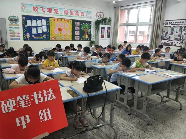 震撼！福清千人书画大赛上演......-37.jpg