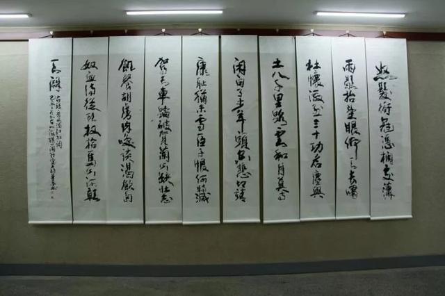 著名书法家蒋华亭书画作品捐赠仪式在我市举办-5.jpg