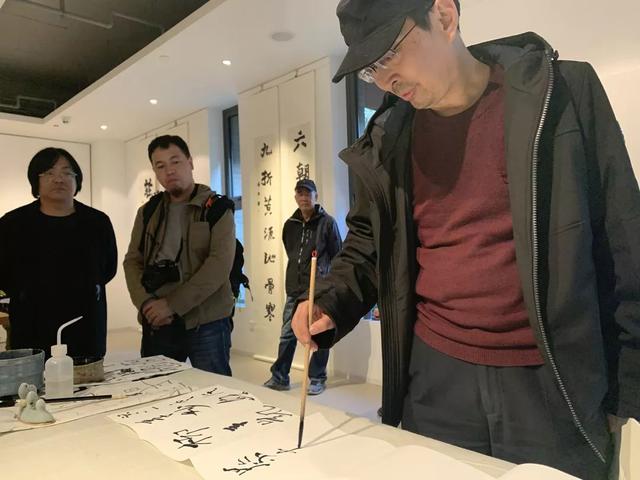 现场报道｜梦见老齐·齐剑南书画艺术周年纪念展于朗禾空间开幕-37.jpg