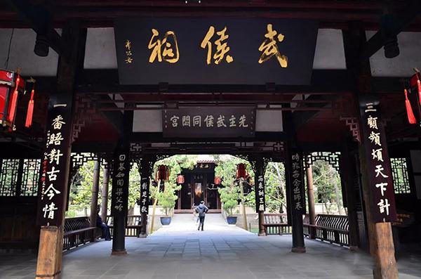 名联一字见境，妙书一字见心---韩宁宁楹联书法欣赏之四大名楼-8.jpg