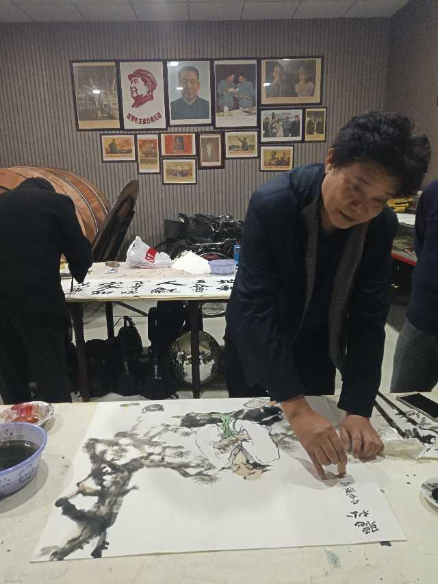 中原归藏书画院书画家协和分院做笔会交流-7.jpg