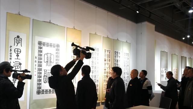 《汉字对称艺典》首发式暨李京书法艺术展开幕式在京举行-13.jpg