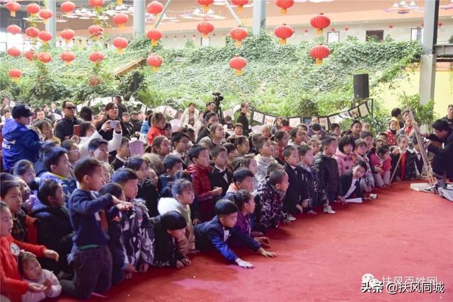 扶风创意思维美术学校举行2020教育年会-14.jpg