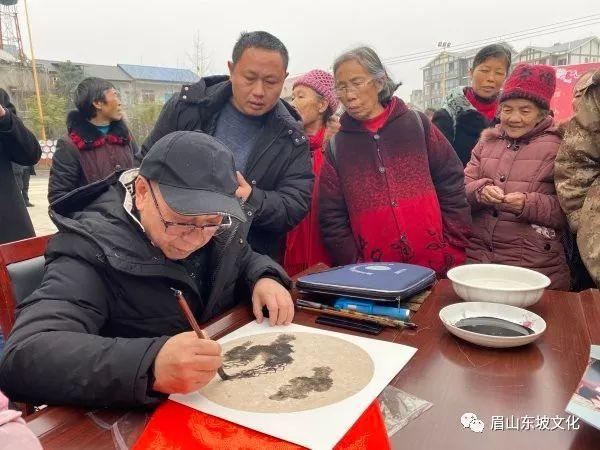 东坡区：书画名家祝福送 文艺贺岁年味浓-5.jpg