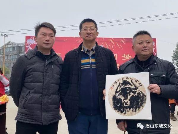 东坡区：书画名家祝福送 文艺贺岁年味浓-6.jpg
