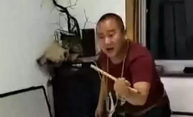 这些“书法大师”用丑态写出来的字，让人惊讶！也是艺术？-28.jpg