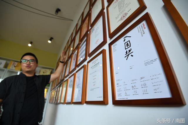将各地文化符号融入设计，作品像字又像画，设计师创意字体走红-4.jpg