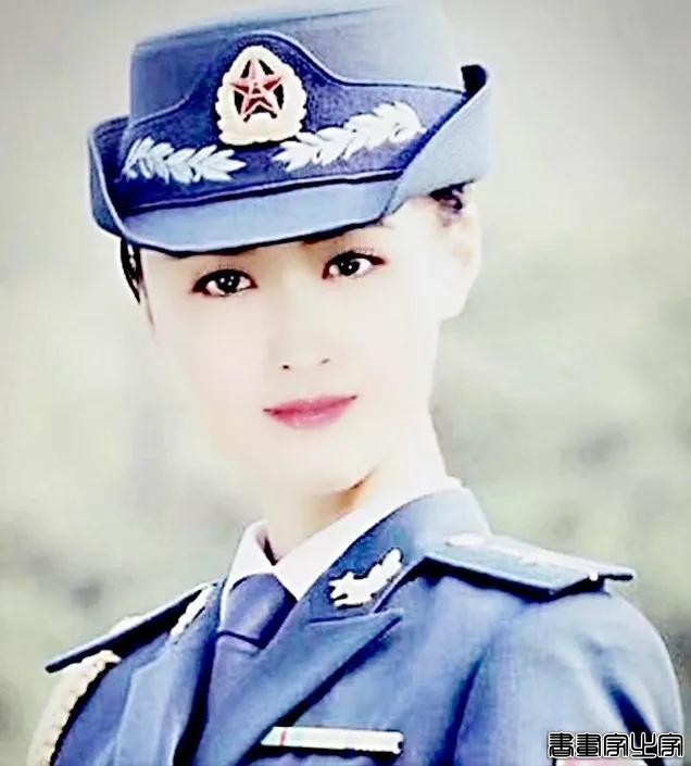 当代国画家徐鹤建军90周年军装照片插画集锦-8.jpg