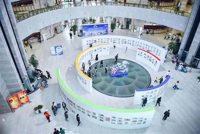 迎冬奥书画展在湖北省图书馆开展-2.jpg
