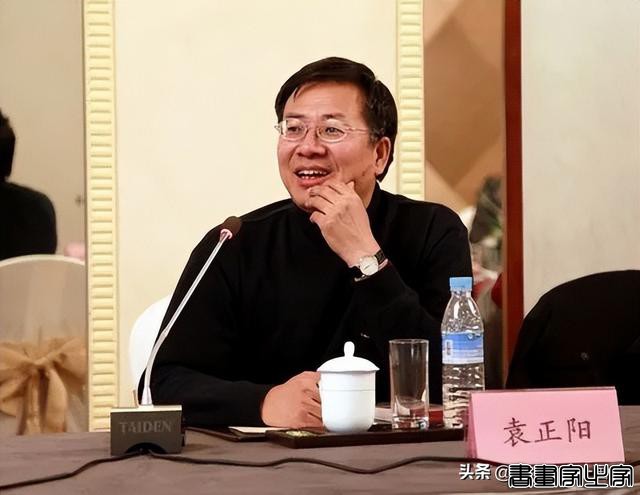 中国大师笔下的18张“人体油画”，韵味十足，女性之美淋漓尽致-3.jpg