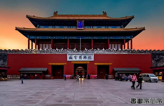 92年东北老人标价卖古画，专家：最多1万！3年后拍卖会1800万出手-9.jpg