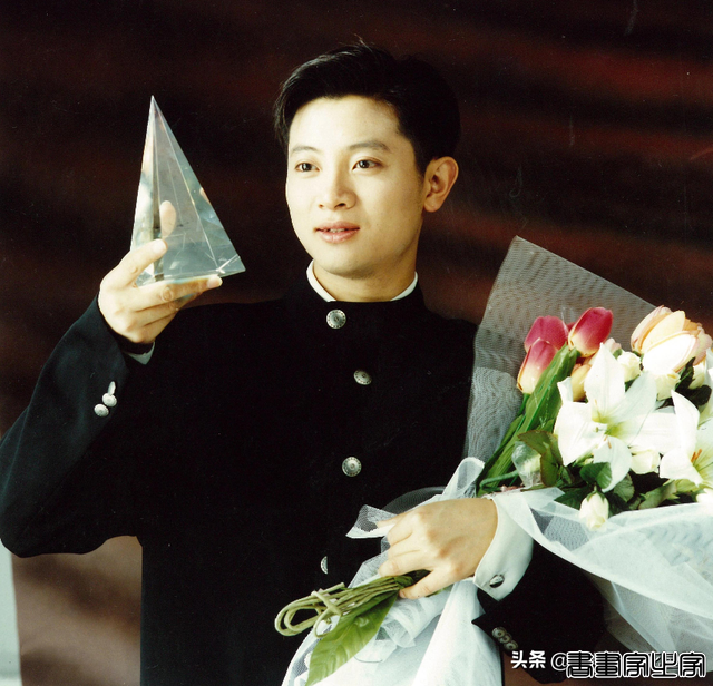 歌人人会唱，却查无此人？这20位90年代内地男歌手，2人例外-61.jpg