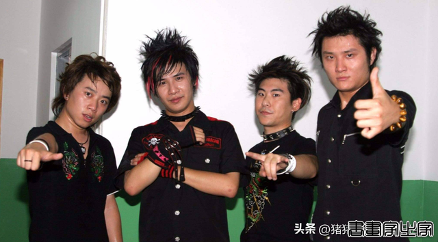 曾经那些唱神曲的歌手们现在怎么样了？-9.jpg