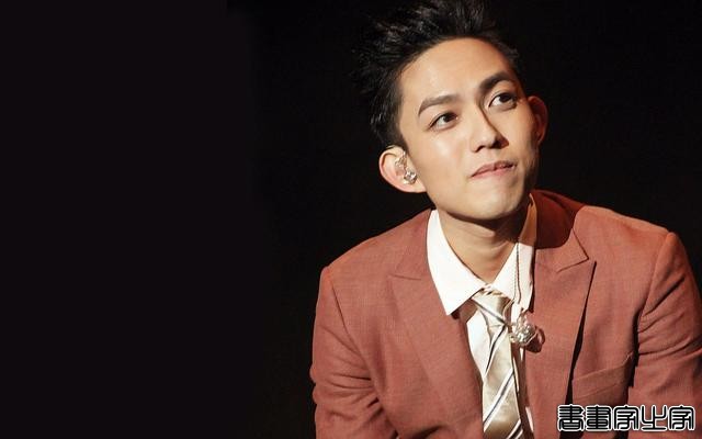20位华语男歌手颜值排行，周杰伦第19，刘德华第2，第1毋庸置疑-7.jpg