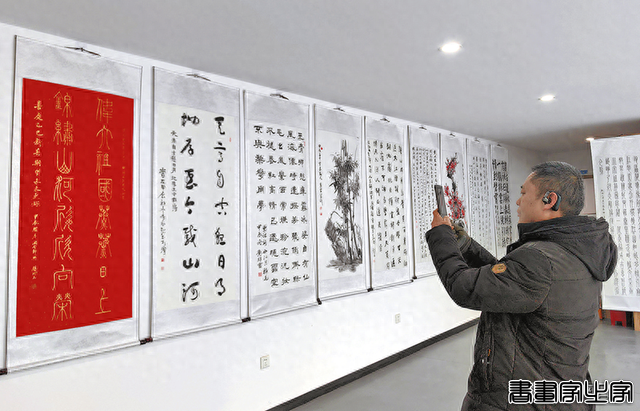 市文联举办“丹青国韵 翰墨千秋”书画展-1.jpg