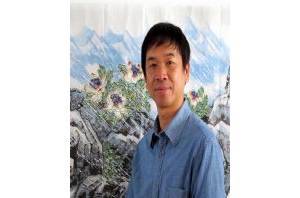 李君明