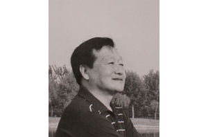 李佰洲