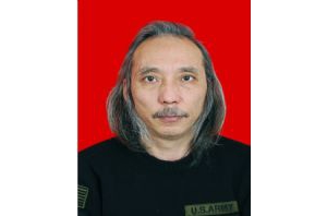 何朝坤